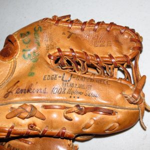 Fergie-Jenkins-Chicago-Cubs-1968-Game-Used-Glove