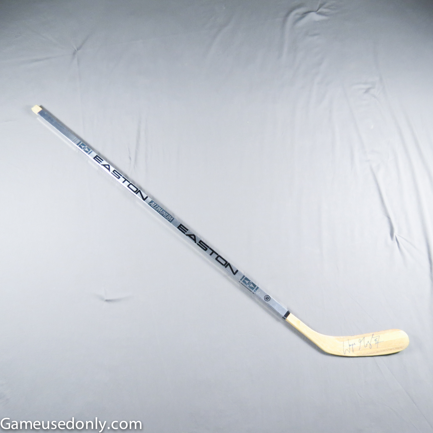 Wayne-Gretzky-Los-Angeles-Kings-Game-Used-Ready-stick