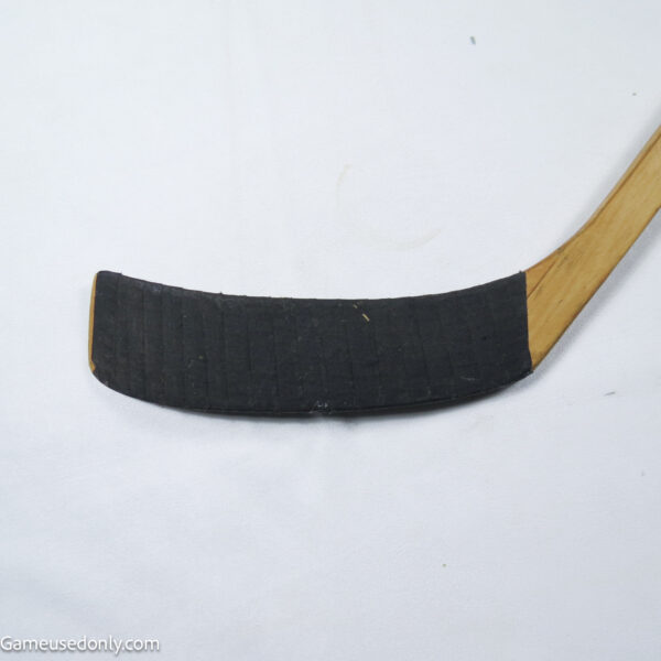Darryl-Sittler-Toronto-Maple-Leafs-Game-Used-Stick-1981-1982