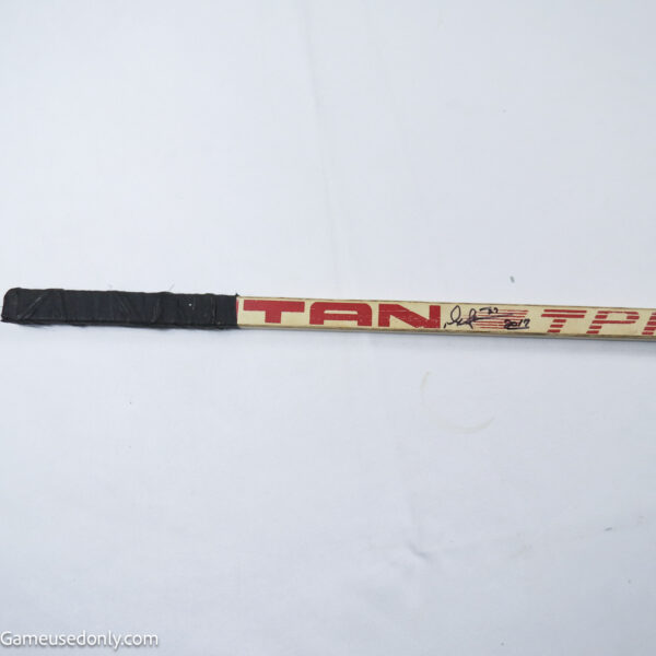 Darryl-Sittler-Toronto-Maple-Leafs-Game-Used-Stick-1981-1982